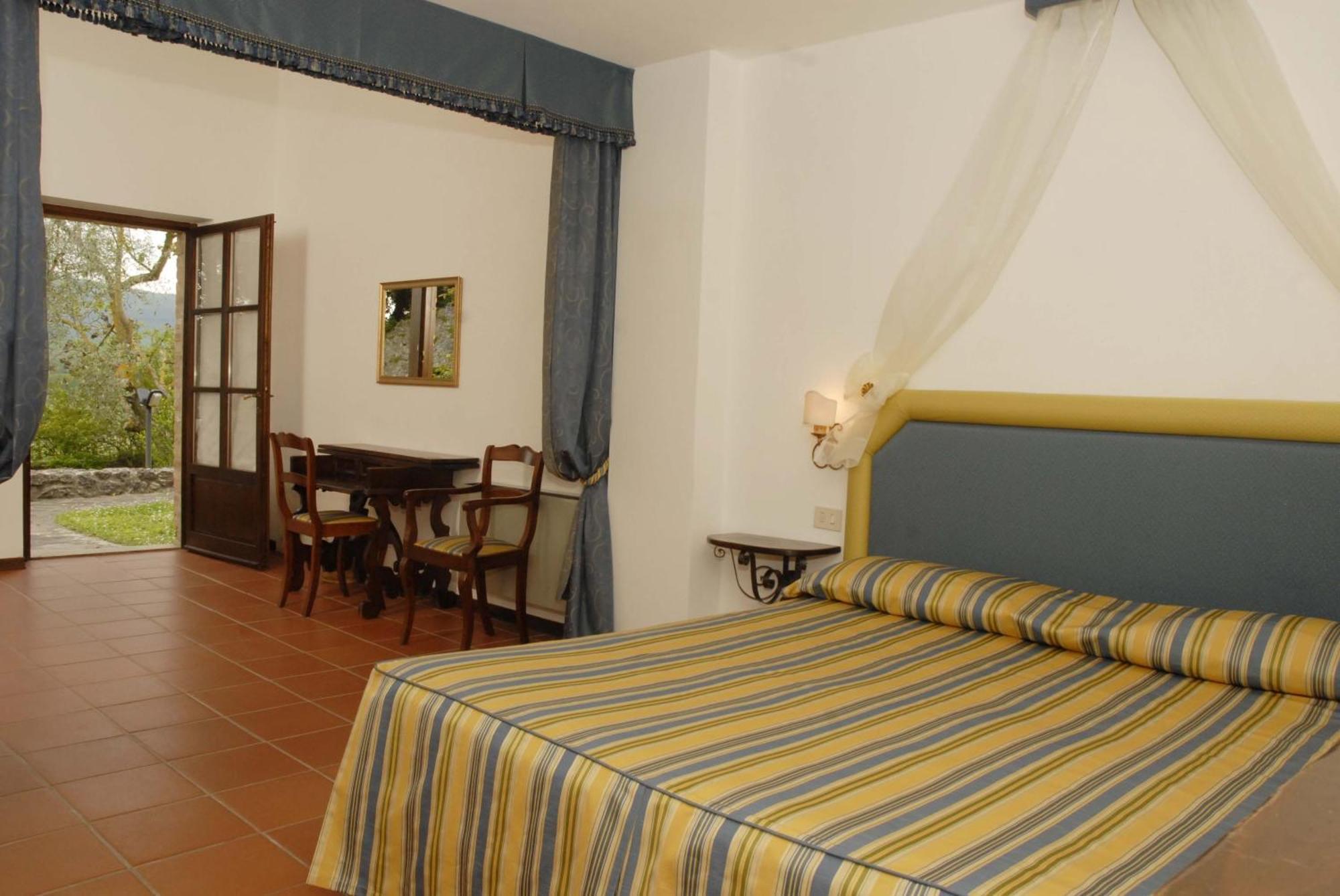 Relais Borgo Di Toiano Guest House Sovicille Bagian luar foto