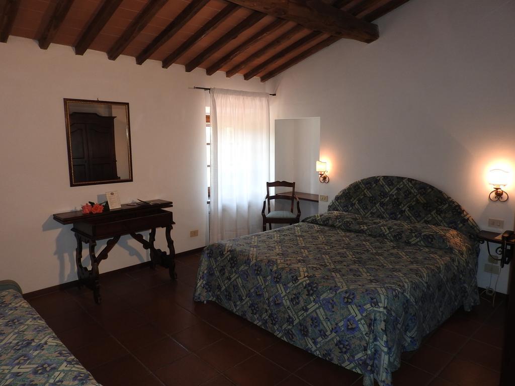 Relais Borgo Di Toiano Guest House Sovicille Bagian luar foto