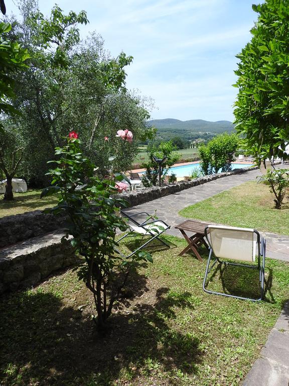 Relais Borgo Di Toiano Guest House Sovicille Bagian luar foto
