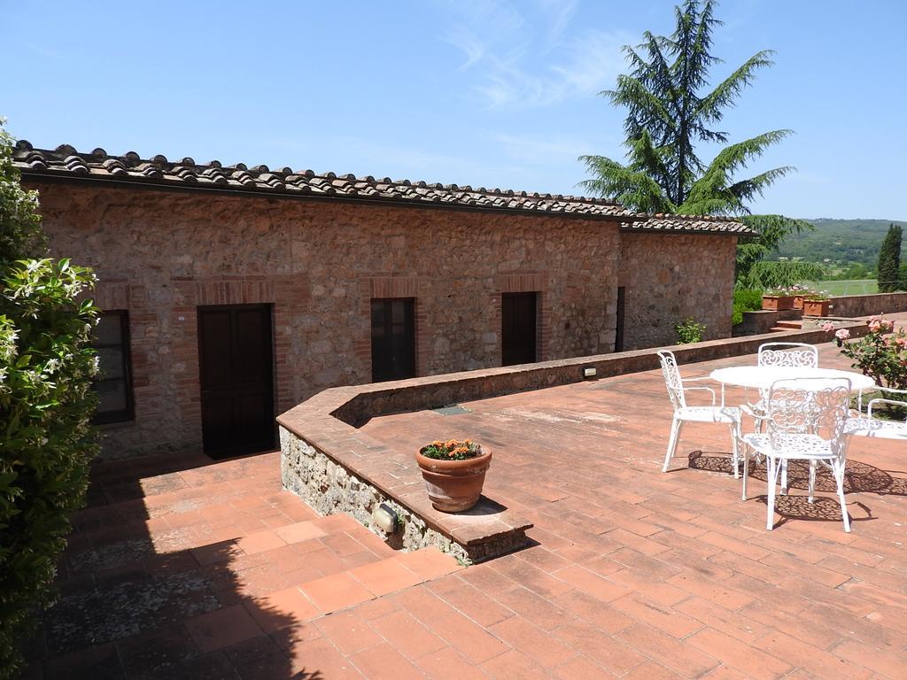 Relais Borgo Di Toiano Guest House Sovicille Bagian luar foto