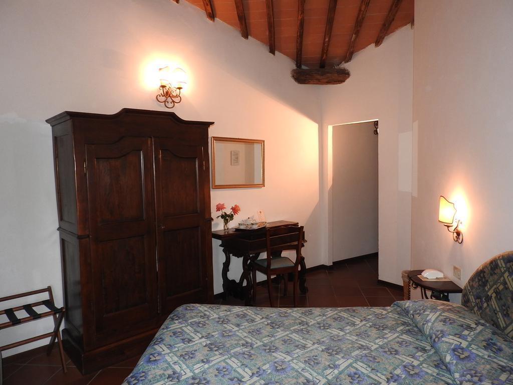 Relais Borgo Di Toiano Guest House Sovicille Bagian luar foto