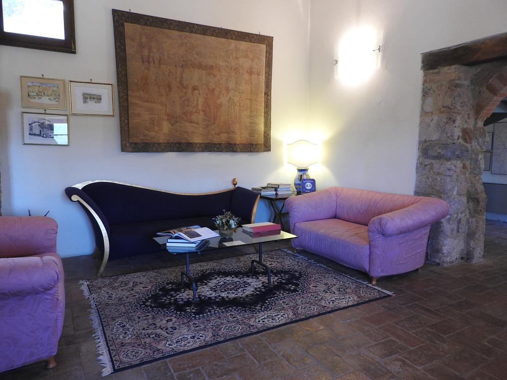 Relais Borgo Di Toiano Guest House Sovicille Bagian luar foto