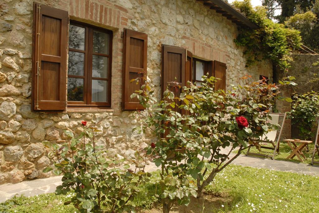 Relais Borgo Di Toiano Guest House Sovicille Bagian luar foto