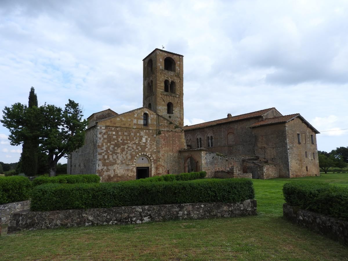 Relais Borgo Di Toiano Guest House Sovicille Bagian luar foto